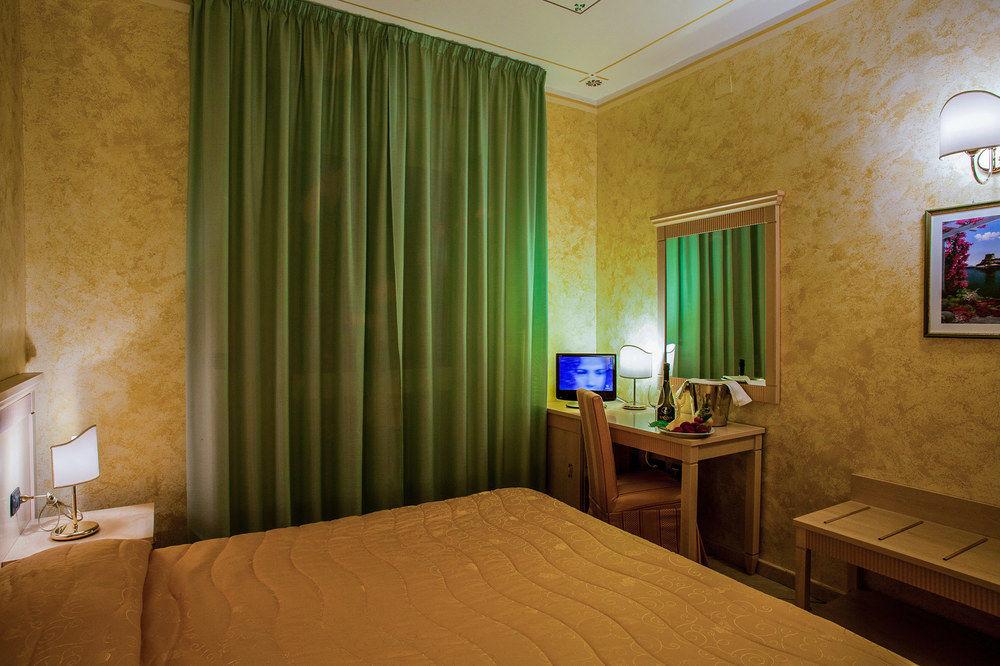 Mannu Hotel Bosa Esterno foto