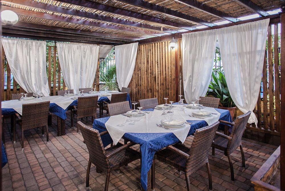 Mannu Hotel Bosa Esterno foto