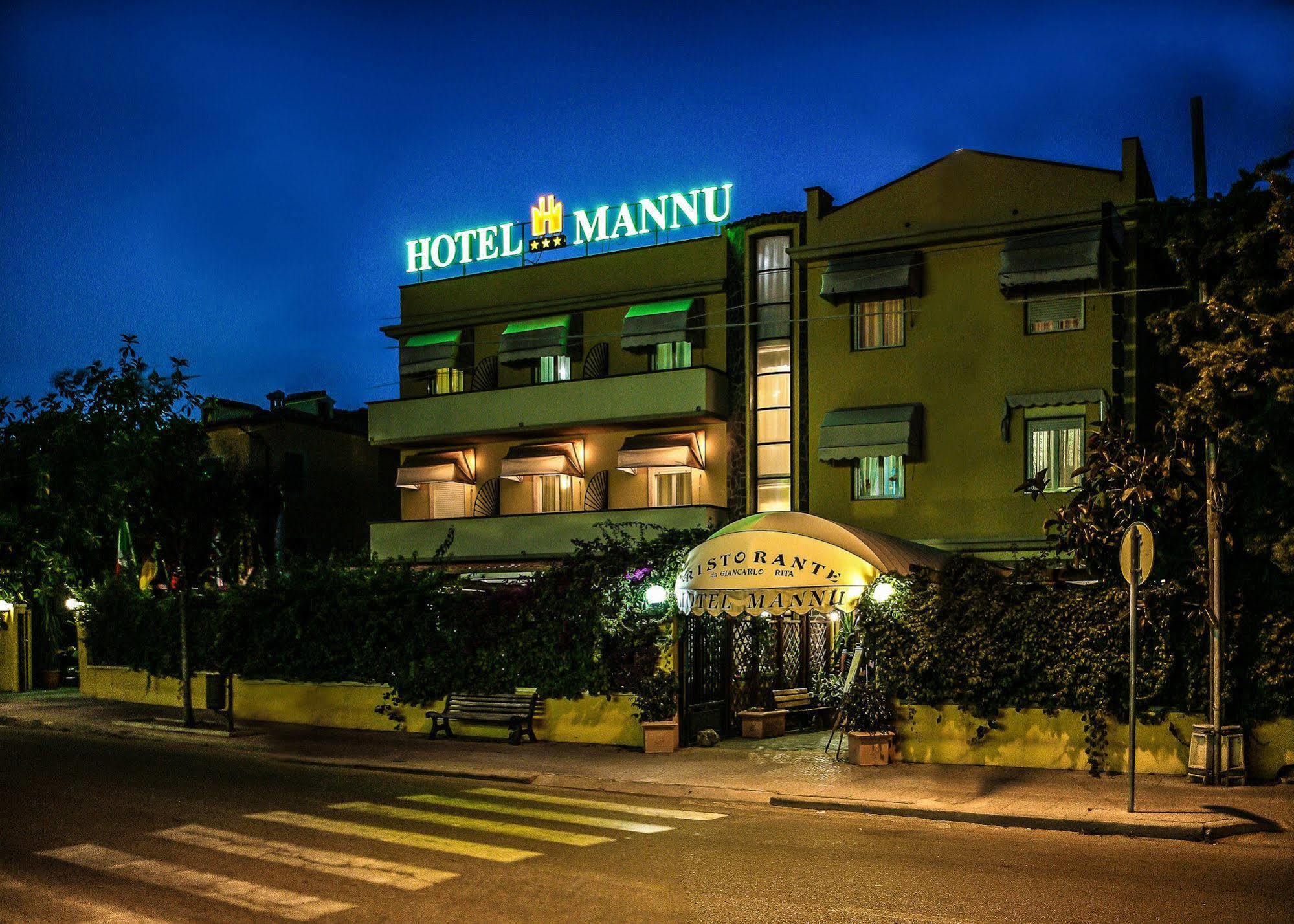 Mannu Hotel Bosa Esterno foto